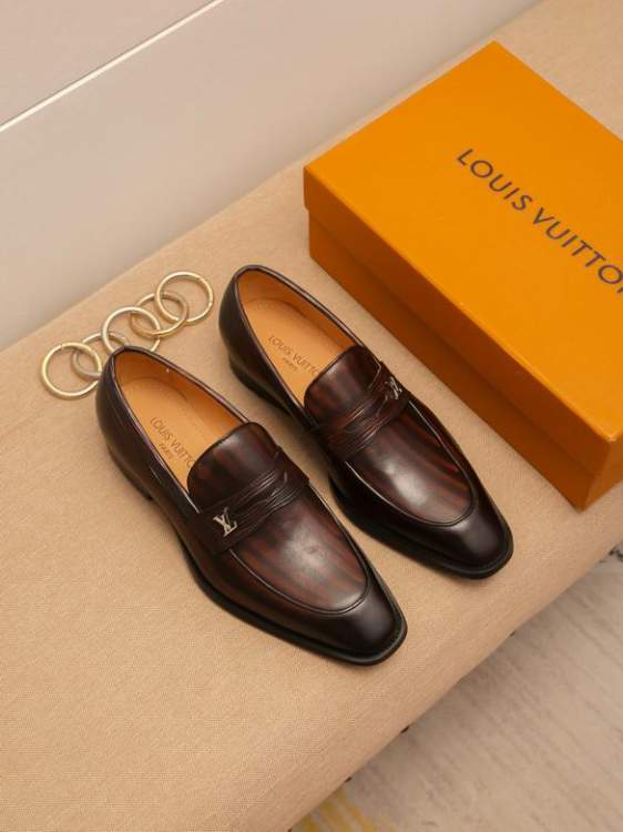 Picture of Louis Vuitton Shoes _SKULVsz38-44066613943